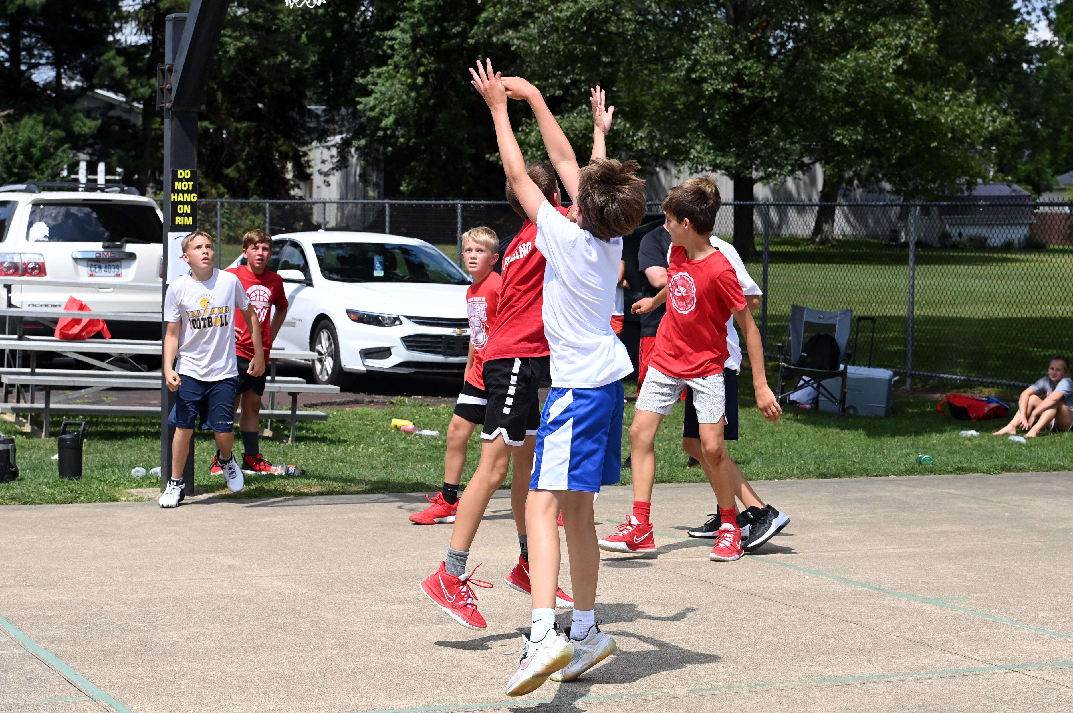 %_tempFileNamedog-days-basketball-2022_8750%