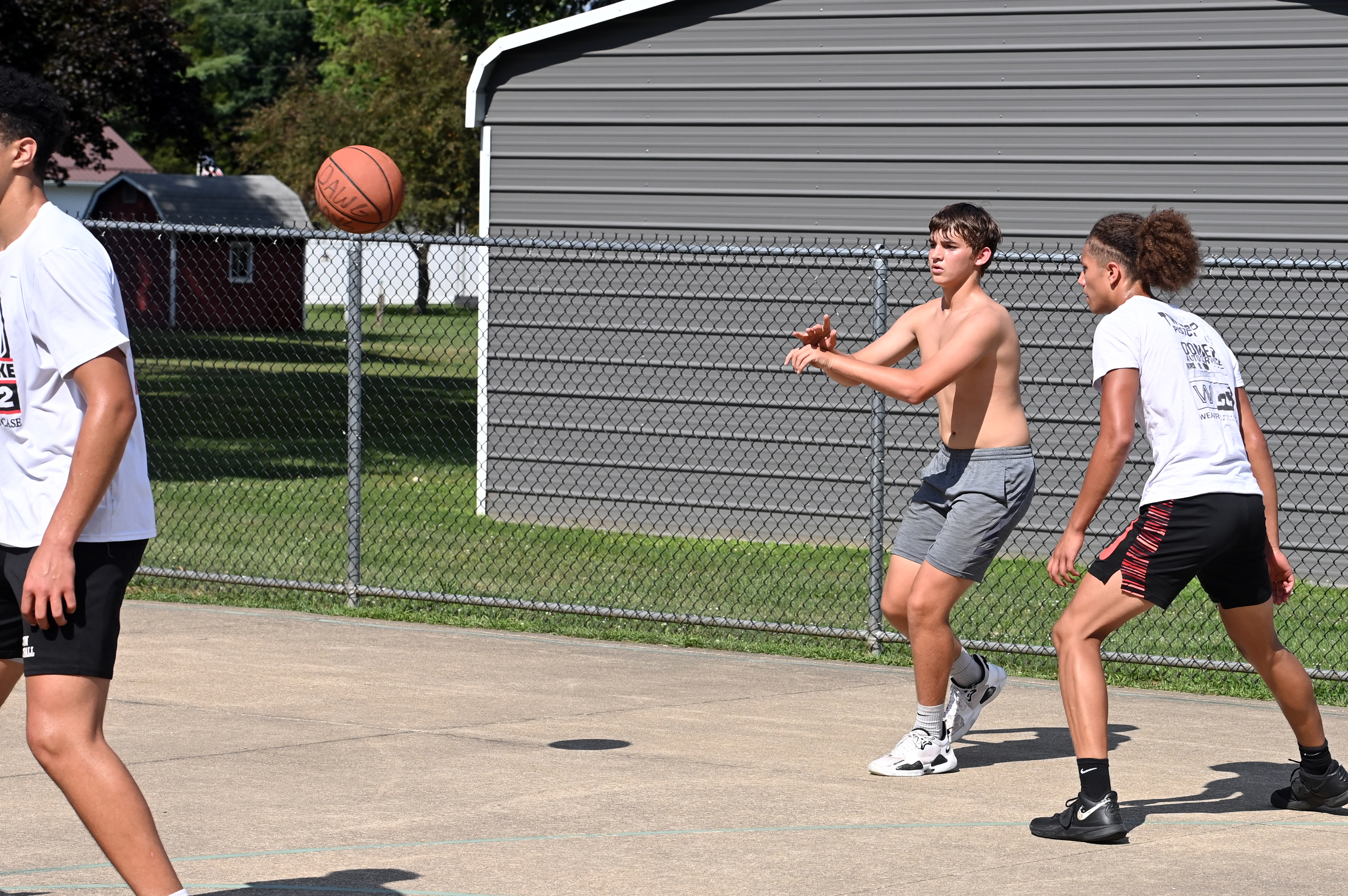 %_tempFileNamedog-days-basketball-2022_1002%
