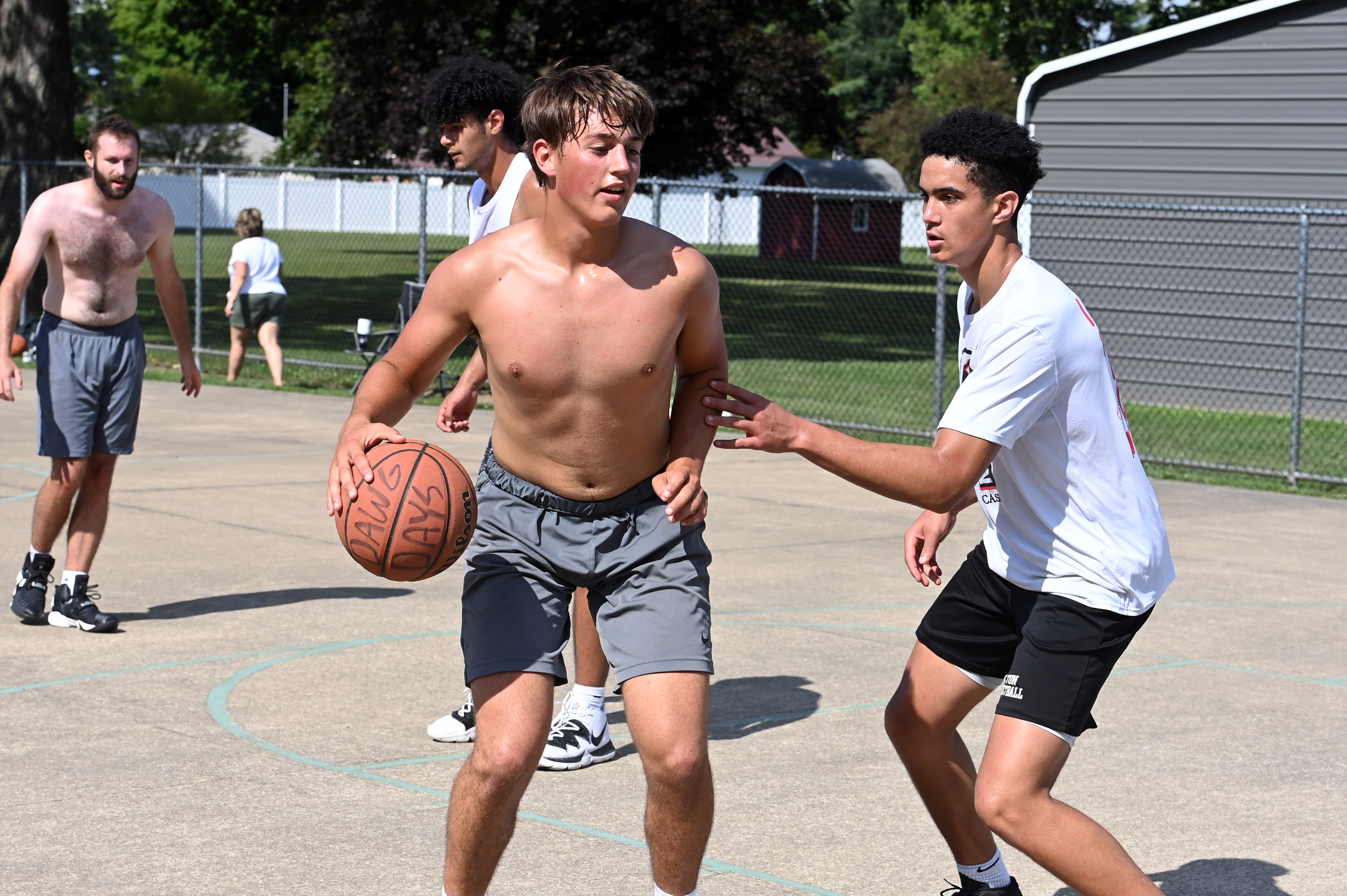 %_tempFileNamedog-days-basketball-2022_1014%