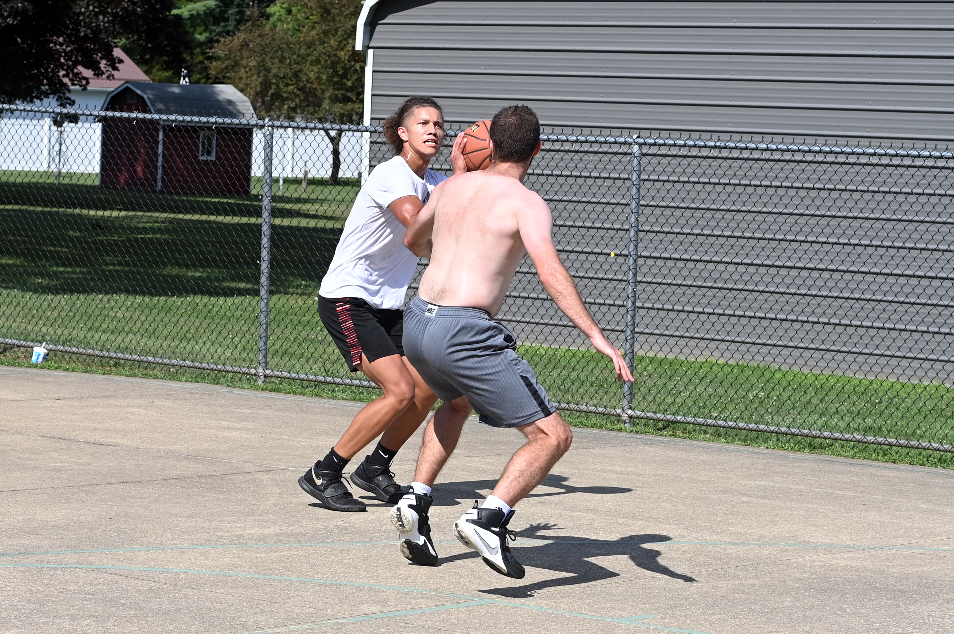 %_tempFileNamedog-days-basketball-2022_1040%