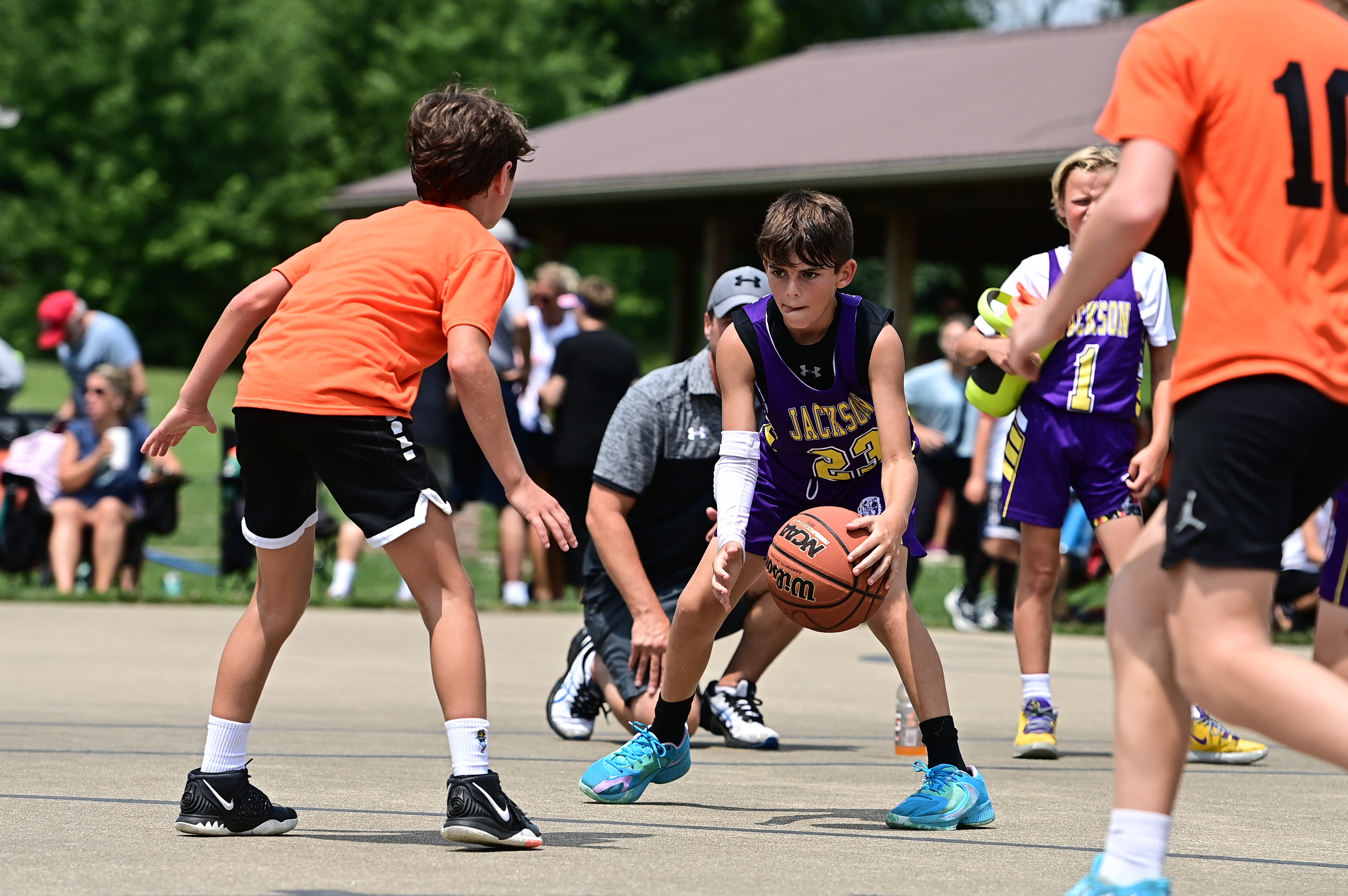 %_tempFileNamedog_days_basketball_3968%